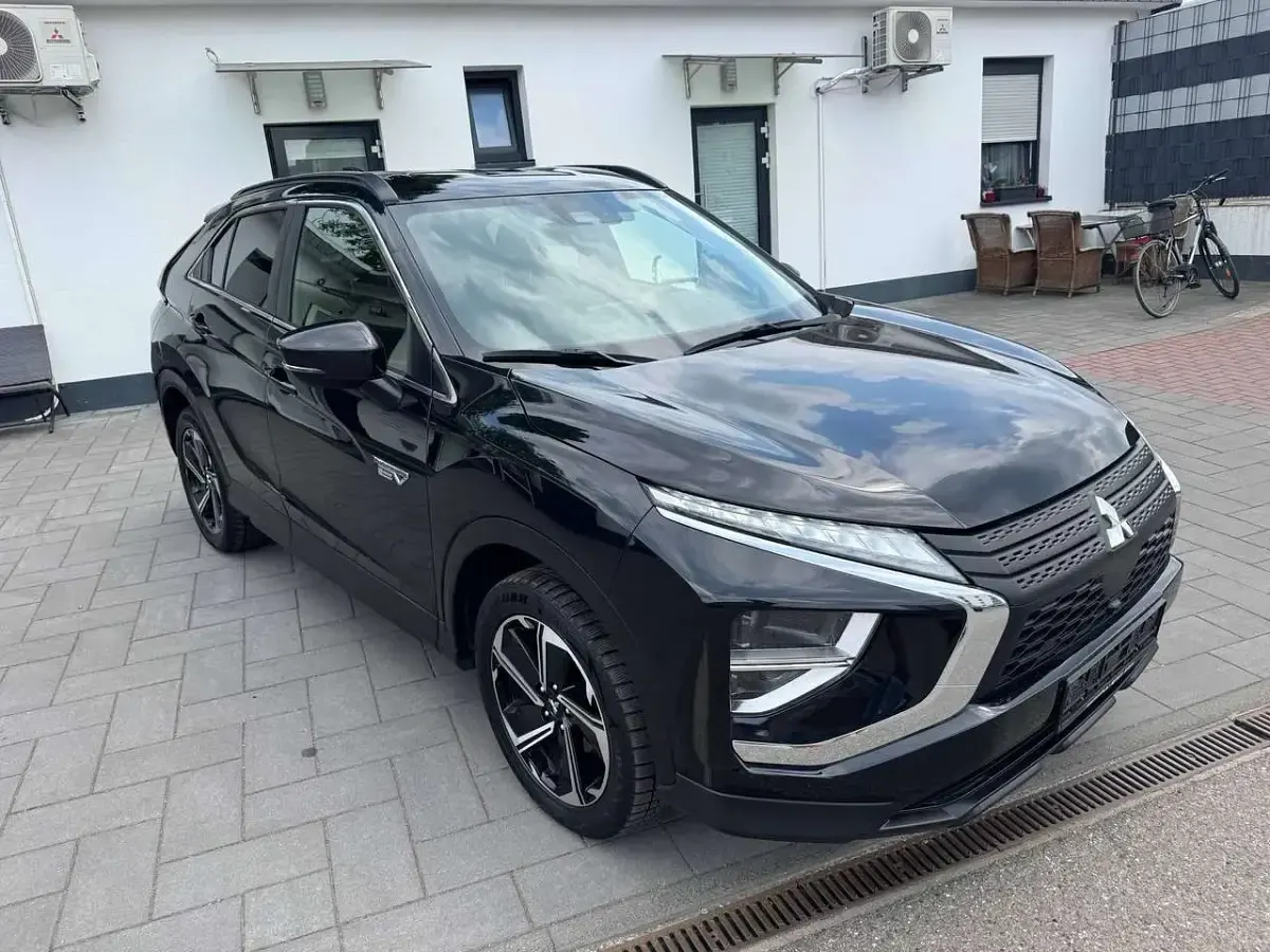 Gebraucht Mitsubishi Eclipse Cross Basis 98 PS (72 kW) 2022 Pantherschwarz (p) SUV