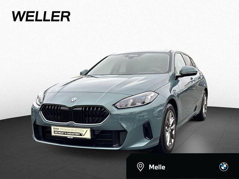 Cape york grün (grün) Gebraucht 2025 BMW 120 Performance Kleinwagen | 32.980 € (Superpreis) - Bild 1/4