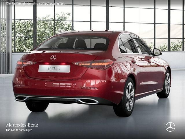 Gebraucht Mercedes C200 Avantgarde 204 PS (150 kW) 2024 Rot Limousine