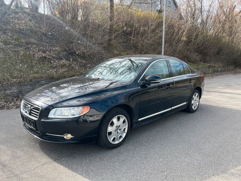 Schwarz Gebraucht 2011 Volvo S80 Summum Limousine | 7.000 € (Superpreis) - Bild 1/4