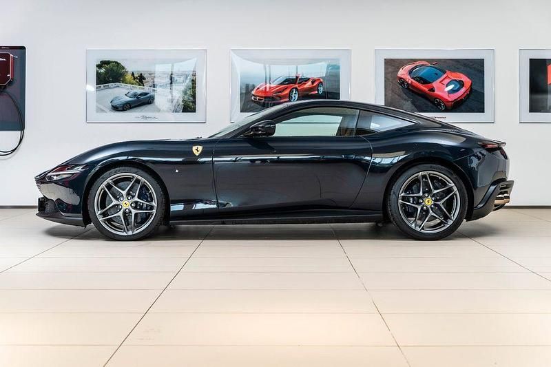 Gebraucht Ferrari Roma 620 PS (456 kW) 2022 Blau Coupé