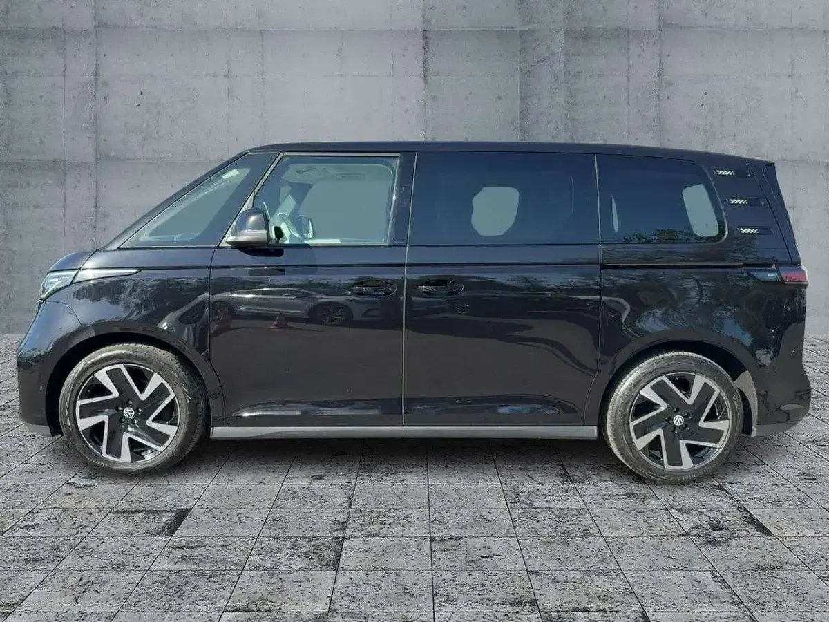 Gebraucht VW ID. Buzz Pro 150 kW (204 PS) 2023 Deep black perleffekt Van / Kleinbus