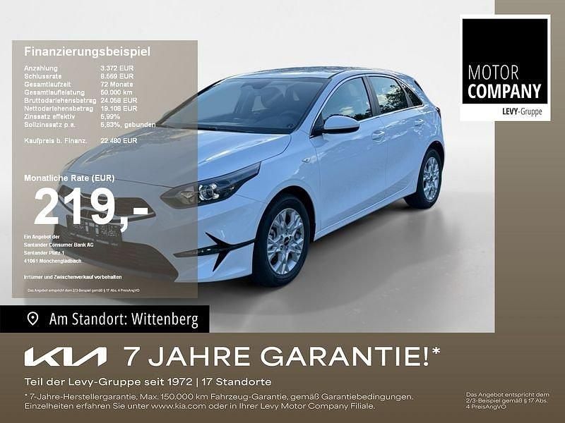 Carraraweiss Gebraucht 2025 Kia Ceed Comfort Limousine | 22.480 € (Superpreis) - Bild 1/4