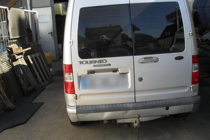 Gebraucht Ford Tourneo Connect 110 PS (80 kW) 2007 Silber Van / Kleinbus