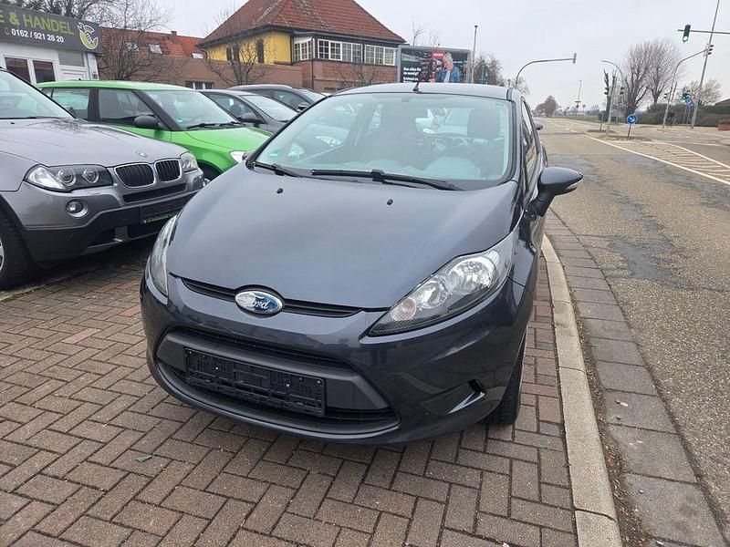 Gebraucht Ford Fiesta Trend 60 PS (44 kW) 2009 Grau Kleinwagen