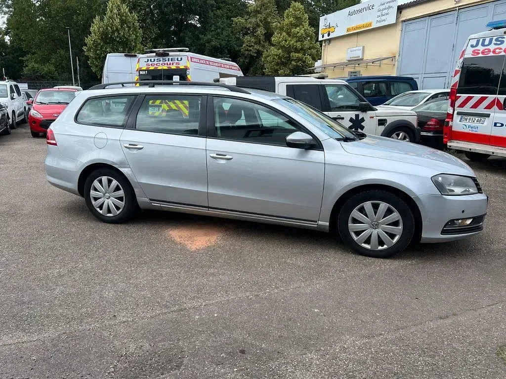 Gebraucht VW Passat 170 PS (125 kW) 2011 Silber Kombi