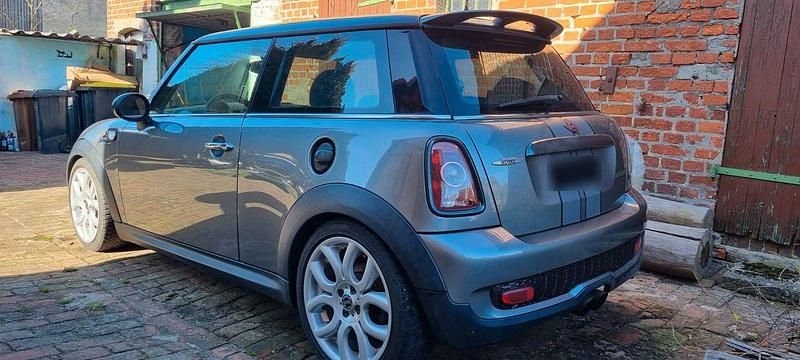 Usata Mini Cooper S 174 CV (127 kW) 2007 Grigio Utilitaria
