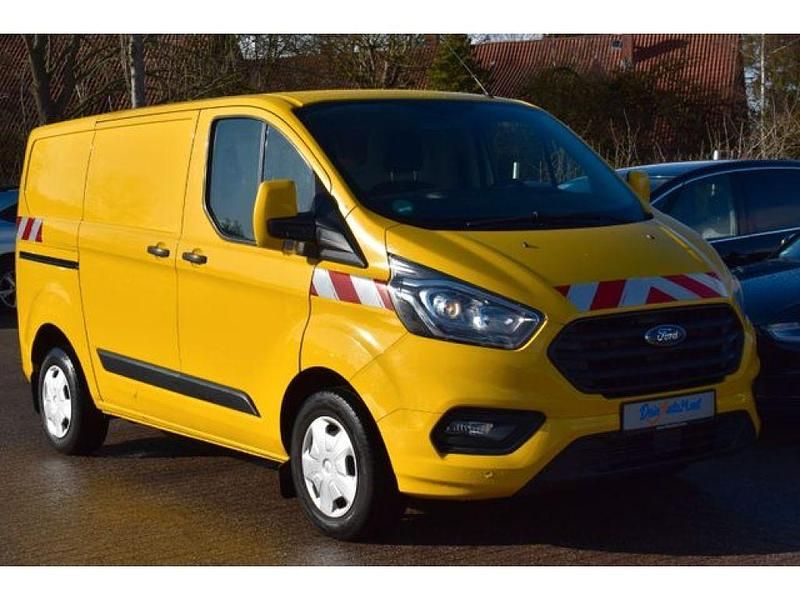 Gebraucht Ford Transit Custom Trend 105 PS (77 kW) 2019 Frozen white Van