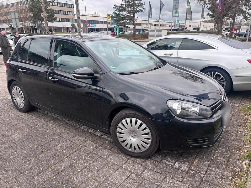 Gebraucht VW Golf VI 105 PS (77 kW) 2010 Schwarz Kleinwagen