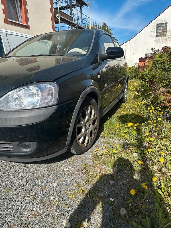 Gebraucht Opel Corsa 75 PS (55 kW) 2001 Schwarz Kleinwagen