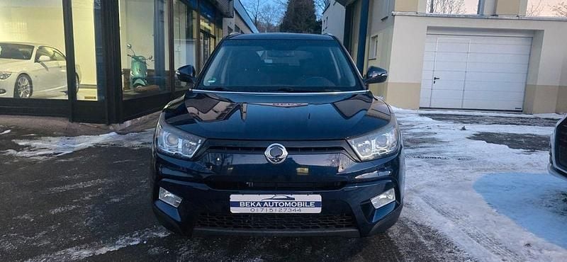 Gebraucht Ssangyong (KGM) Tivoli Quartz 128 PS (94 kW) 2015 Blau SUV
