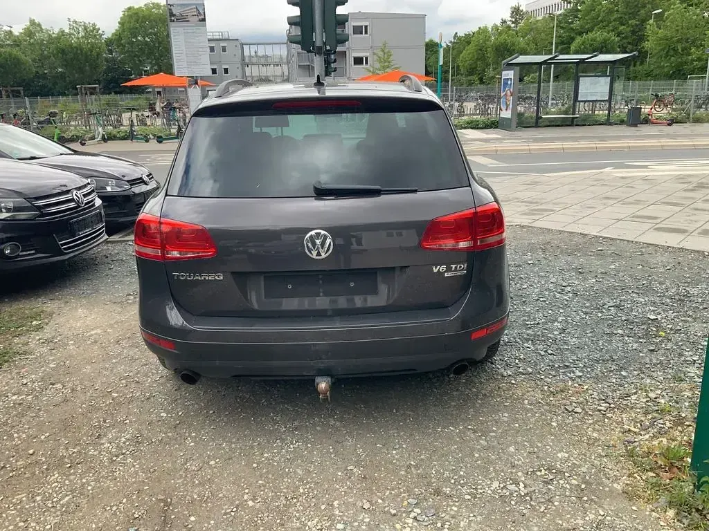Second-hand VW Touareg 245 CP (180 kW) 2012 Gri SUV