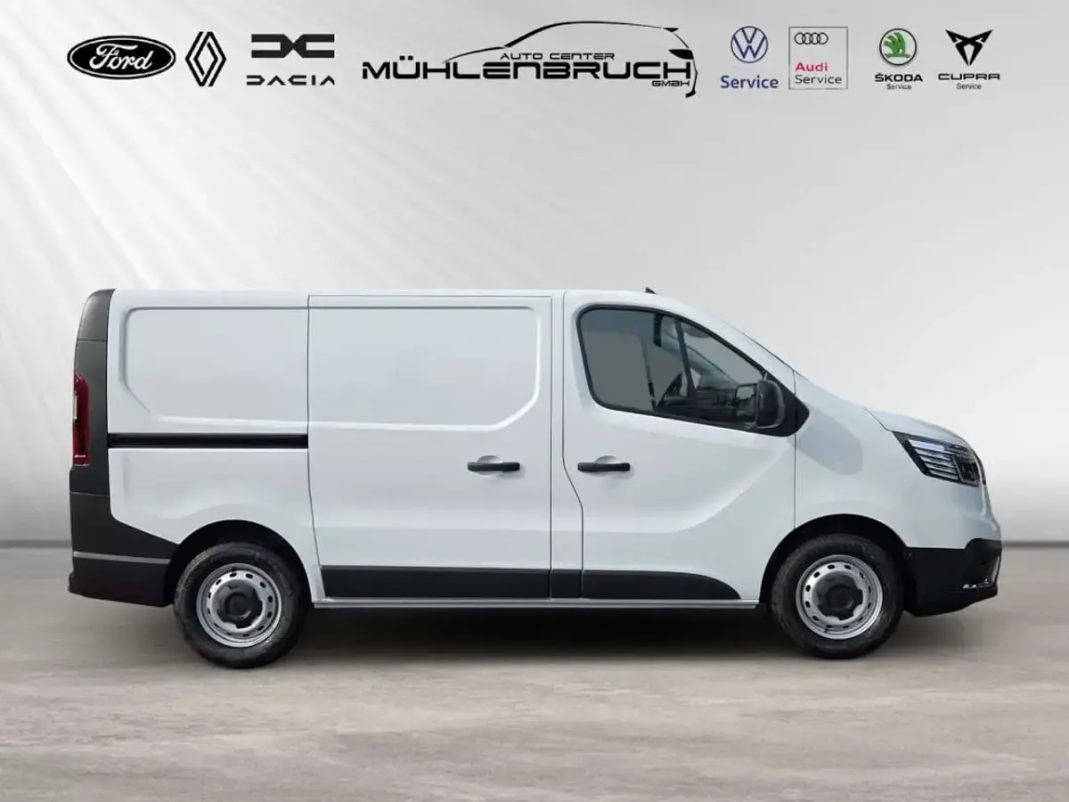 Neu Renault Trafic Komfort 131 PS (96 kW) 2026 Arktisweiß Van / Kleinbus