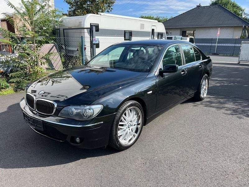 Gebraucht BMW 730 Sport Line 231 PS (169 kW) 2005 Schwarz Limousine