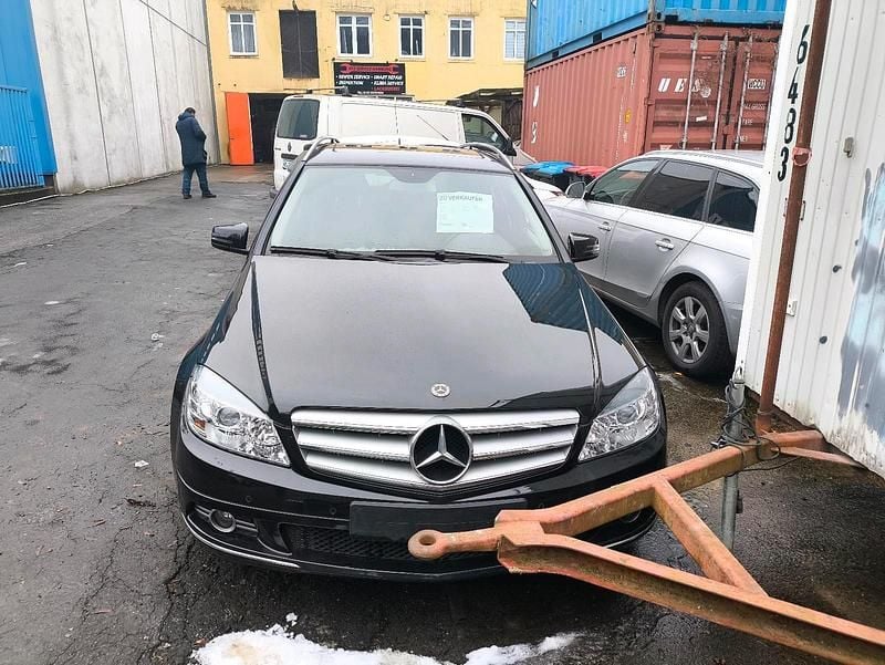 Gebraucht Mercedes C200 184 PS (135 kW) 2009 Schwarz Kombi