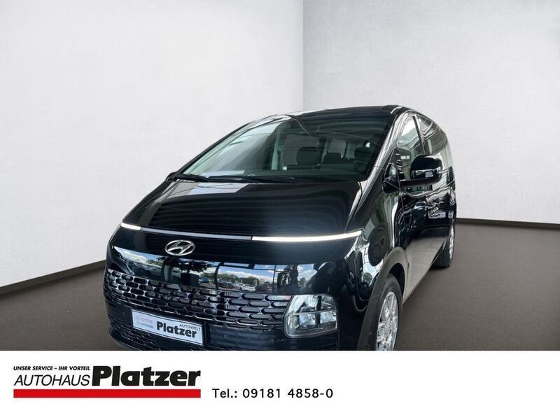 Schwarz Gebraucht 2024 Hyundai Staria Trend Van | 46.450 € (Teuer) - Bild 1/4