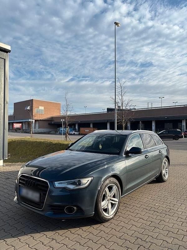 Gebraucht Audi A6 S-Line 177 PS (130 kW) 2012 Blau Kombi