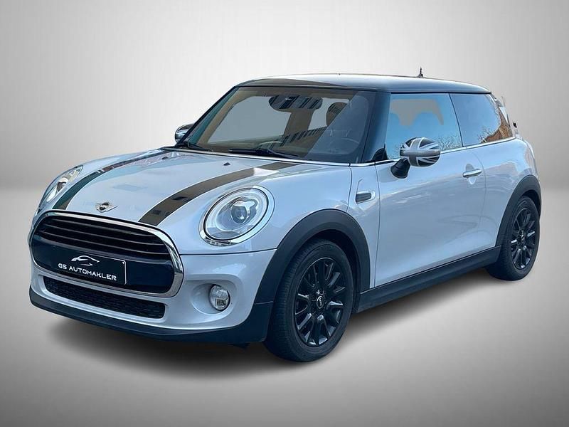 Silber Gebraucht 2017 Mini Cooper Kleinwagen | 11.999 € (Guter Preis) - Bild 1/4