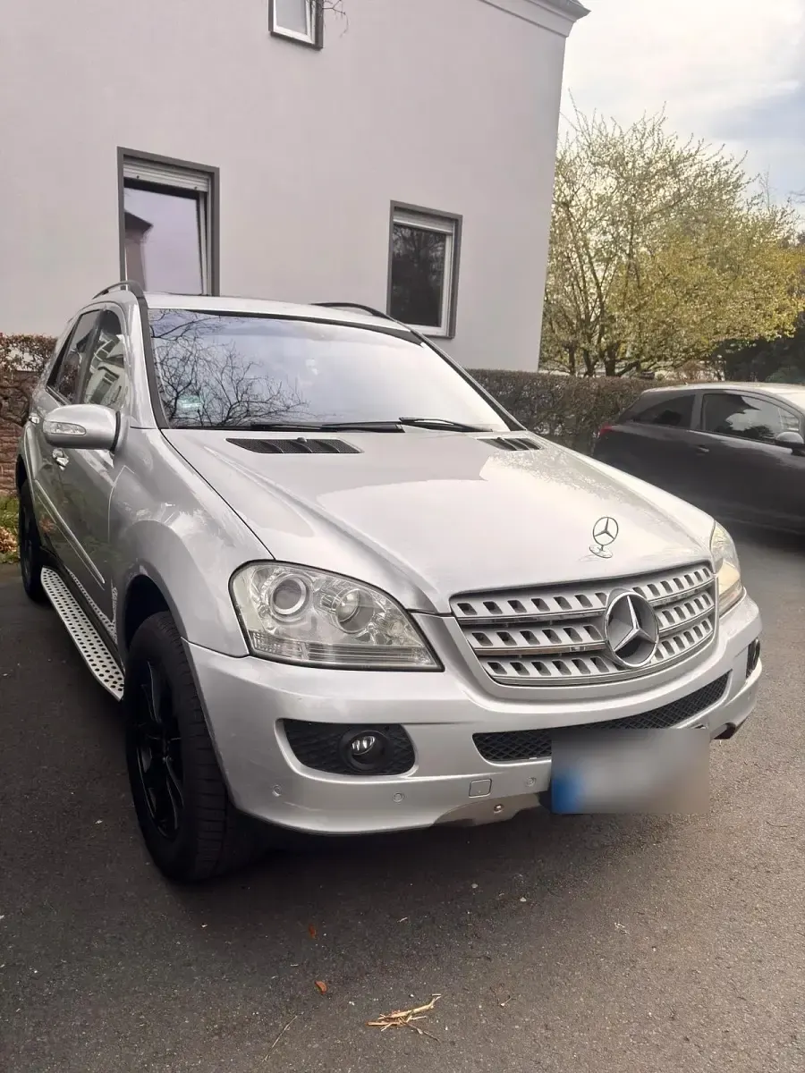 Gebraucht Mercedes ML350 190 PS (139 kW) 2008 Silber SUV