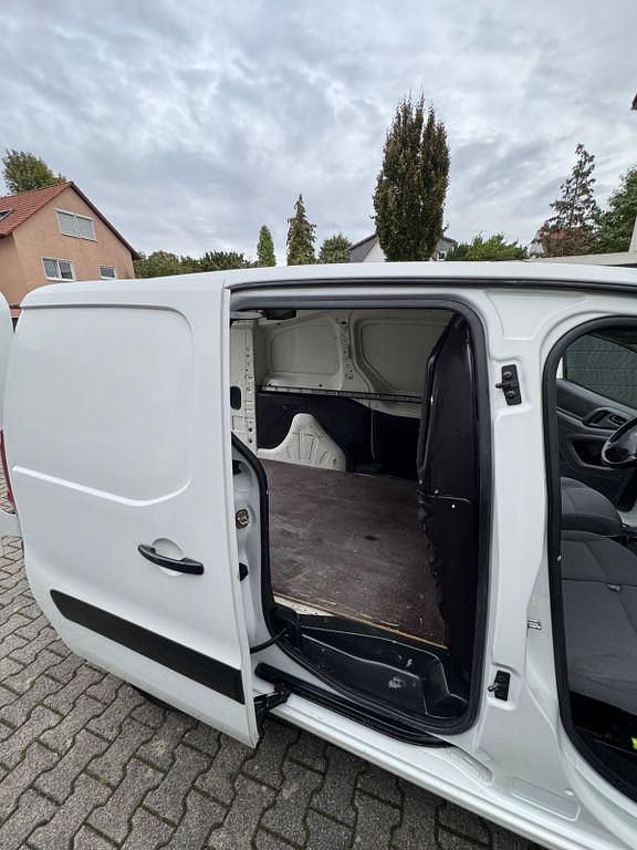 Weiß Gebraucht 2015 Peugeot Partner Van | 6.100 € (Guter Preis) - Bild 1/4