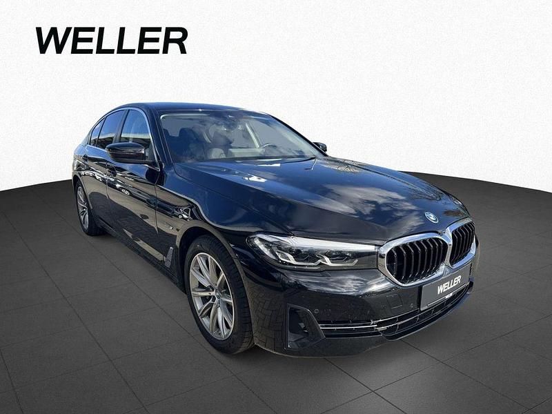Gebraucht BMW 530e Sport Line 292 PS (214 kW) 2020 Schwarz Limousine