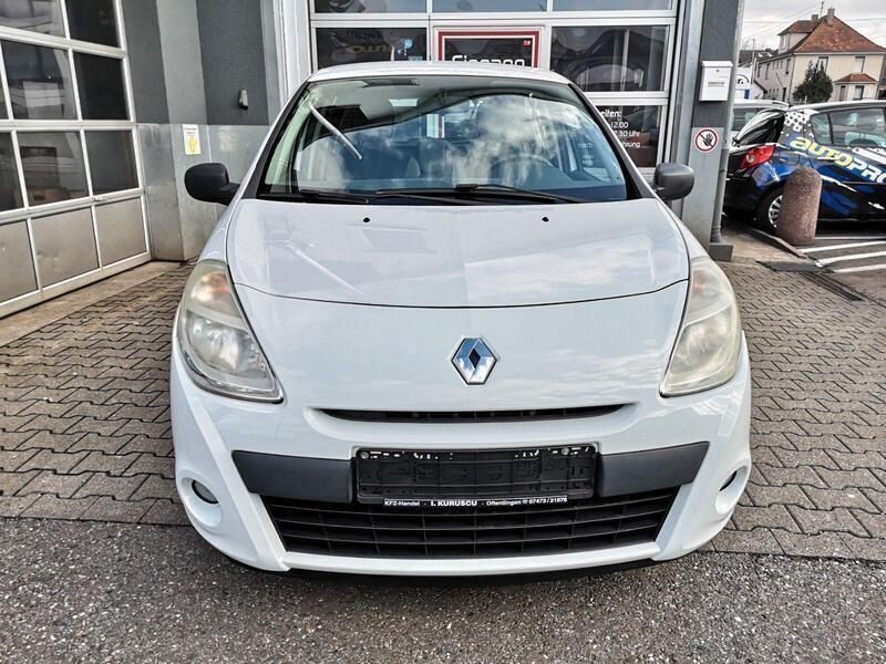 Gebraucht Renault Clio II Expression 75 PS (55 kW) 2010 Weiß Kleinwagen