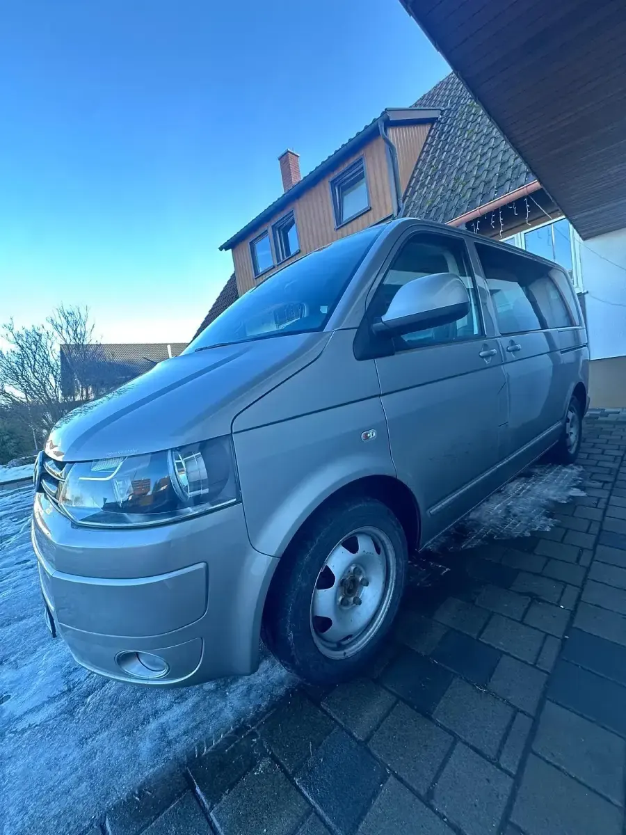Usata VW T5 Highline 132 CV (97 kW) 2014 Verde Furgone