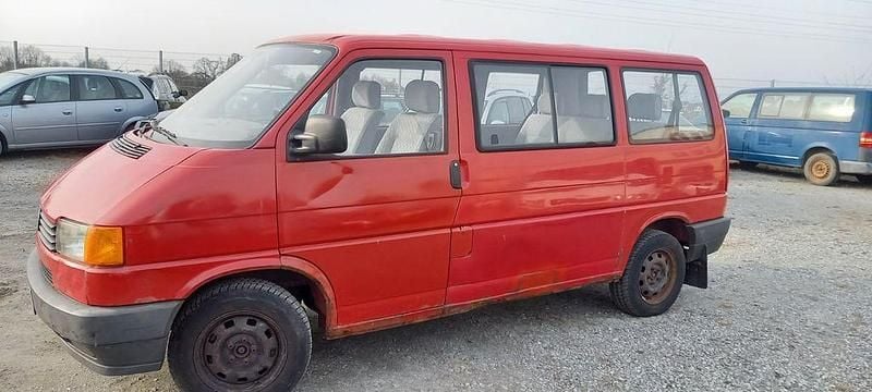 Second-hand VW T4 68 CP (50 kW) 1995 Roșu Van