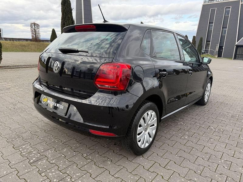 Gebraucht VW Polo LOUNGE 75 PS (55 kW) 2015 Deep black perleffekt Kleinwagen