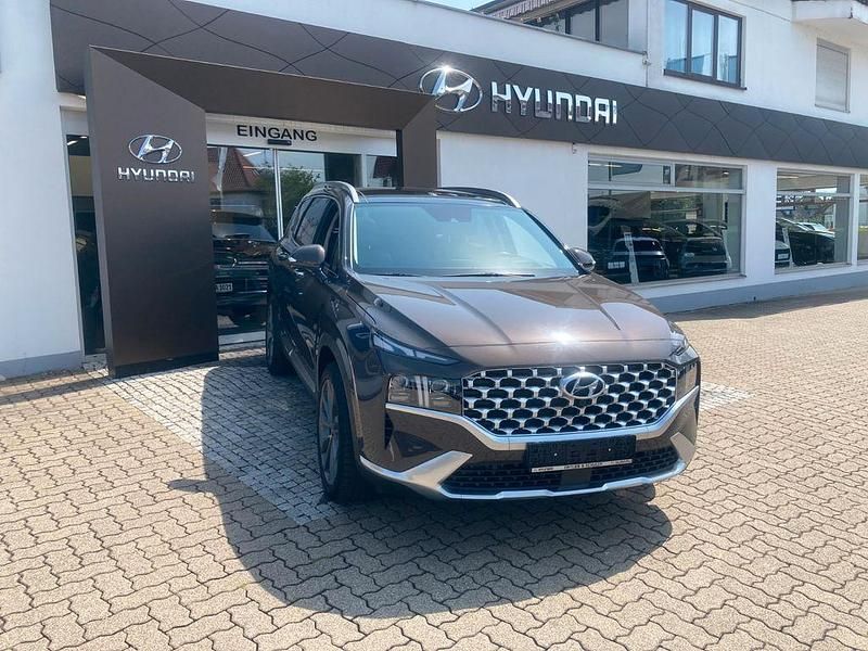 Taiga brown metallic Gebraucht 2021 Hyundai Santa Fe Prime SUV | 38.990 € (Teuer) - Bild 1/4