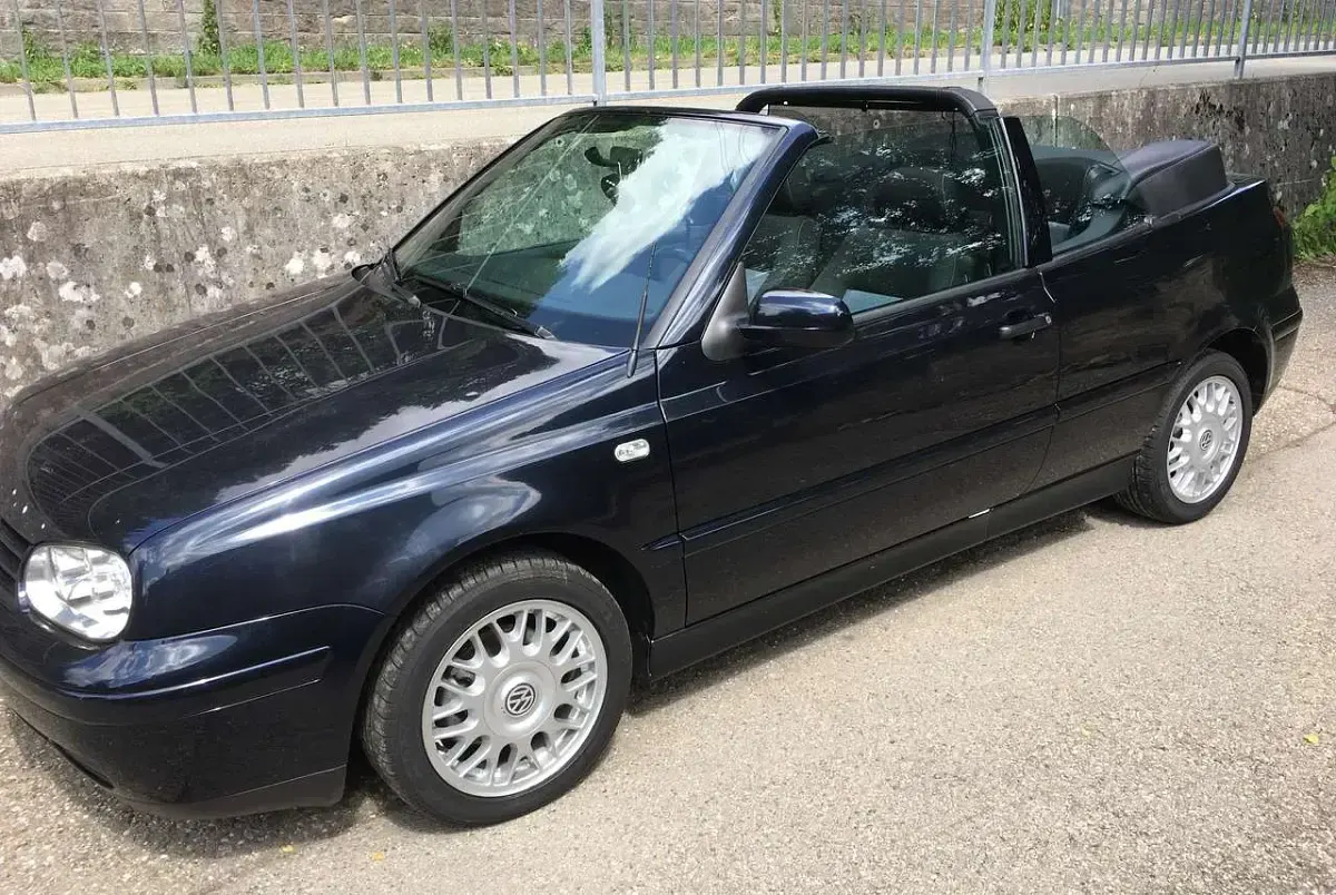 Gebraucht VW Golf Cabriolet 90 PS (66 kW) 2000 Blau Cabrio