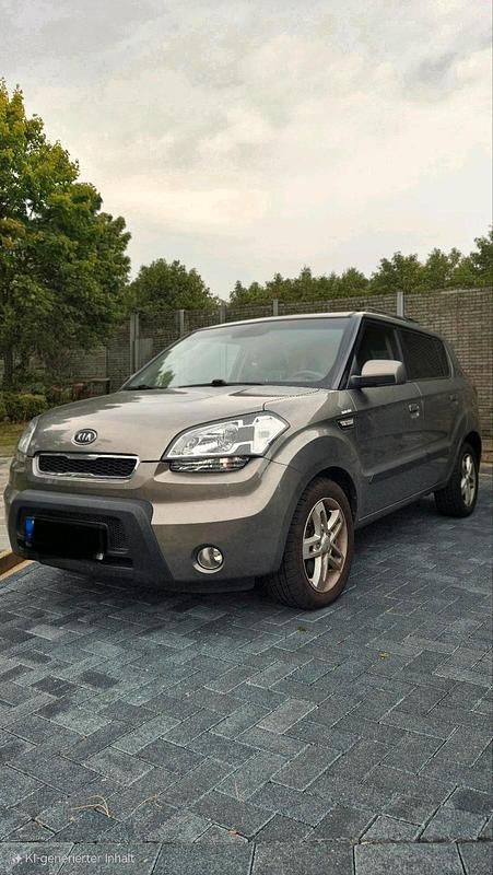 Grau Gebraucht 2009 Kia Soul SUV | 7.200 € (Teuer) - Bild 1/4