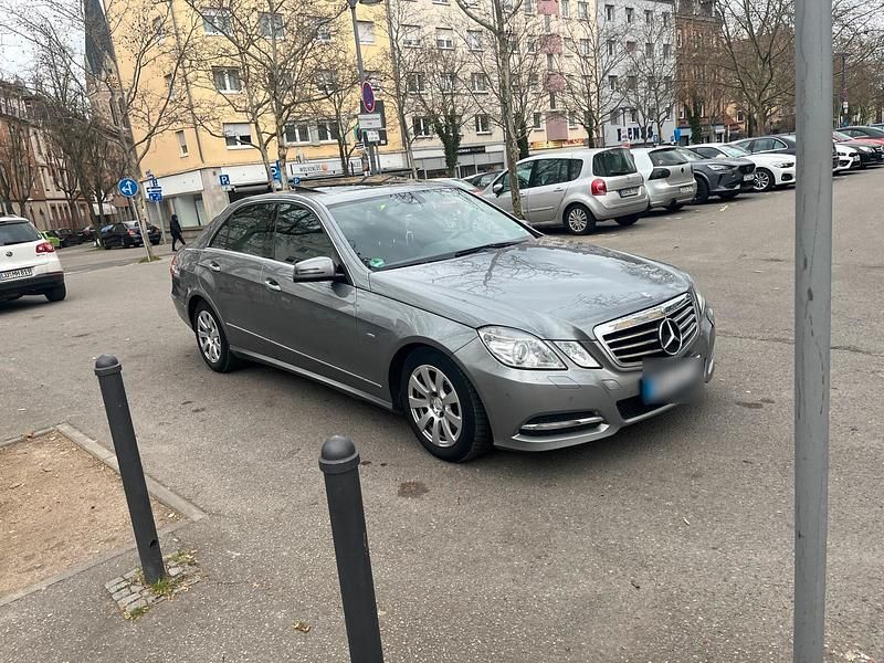 Gebraucht Mercedes E350 265 PS (194 kW) 2011 Grau Limousine