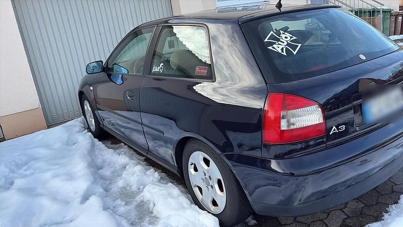 Gebraucht Audi A3 101 PS (74 kW) 2001 Blau Kleinwagen