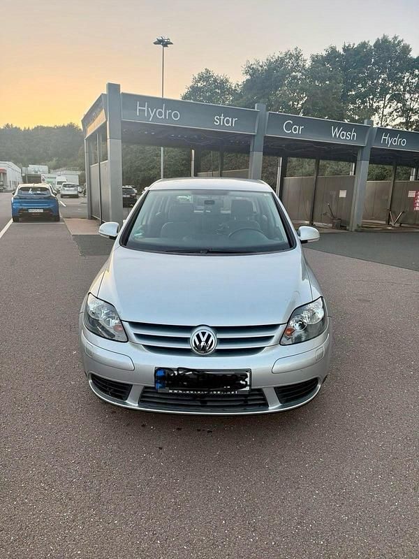 Silber Gebraucht 2005 VW Golf IV Kleinwagen | 3.700 € (Teuer) - Bild 1/4