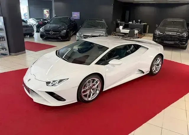 Usata Lamborghini Huracán 610 CV (448 kW) 2022 Bianco Coupé