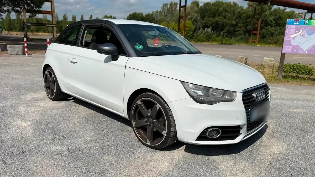 Gebraucht Audi A1 90 PS (66 kW) 2012 Weiß Kleinwagen