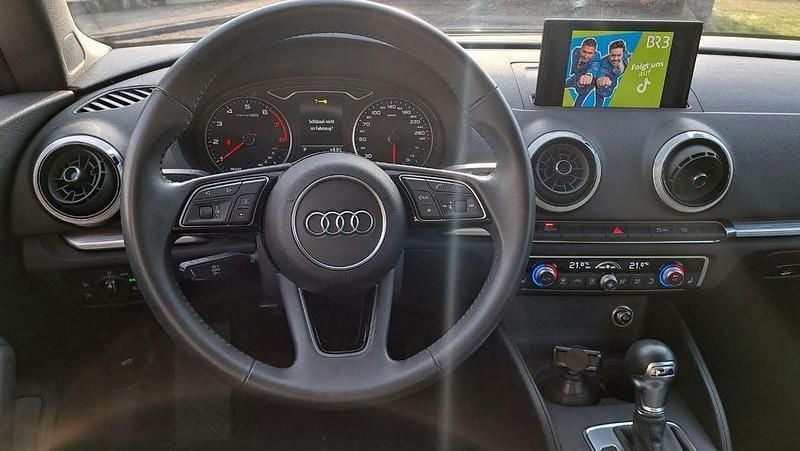 Gebraucht Audi A3 Cabriolet Sport 150 PS (110 kW) 2020 Weiß Cabrio