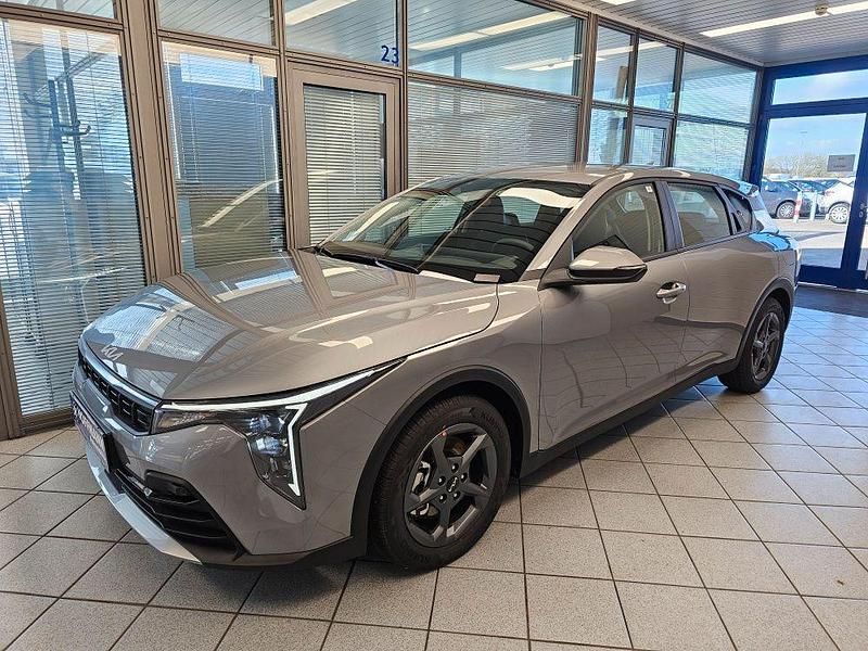Neu Kia K4 Vision 150 PS (110 kW) 2026 Grau Limousine