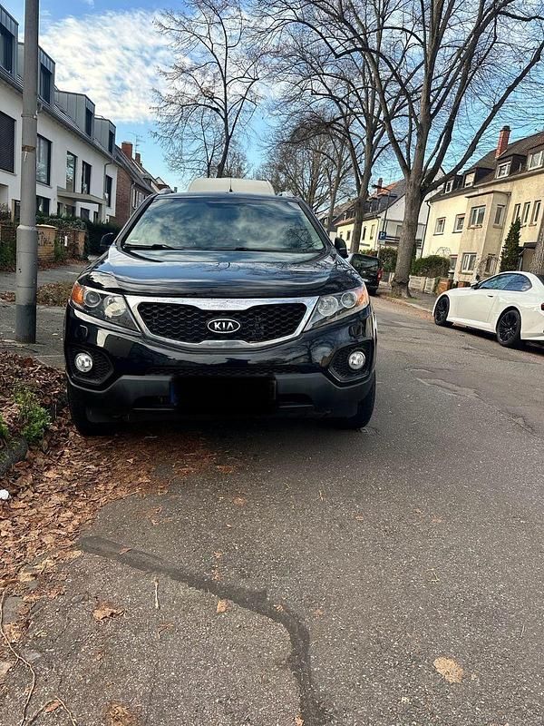 Schwarz Gebraucht 2012 Kia Sorento SUV | 8.800 € (Fairer Preis) - Bild 1/4