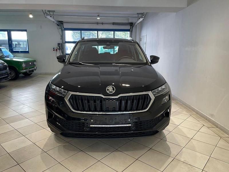 Gebraucht Skoda Karoq Drive 150 PS (110 kW) 2025 Schwarz SUV
