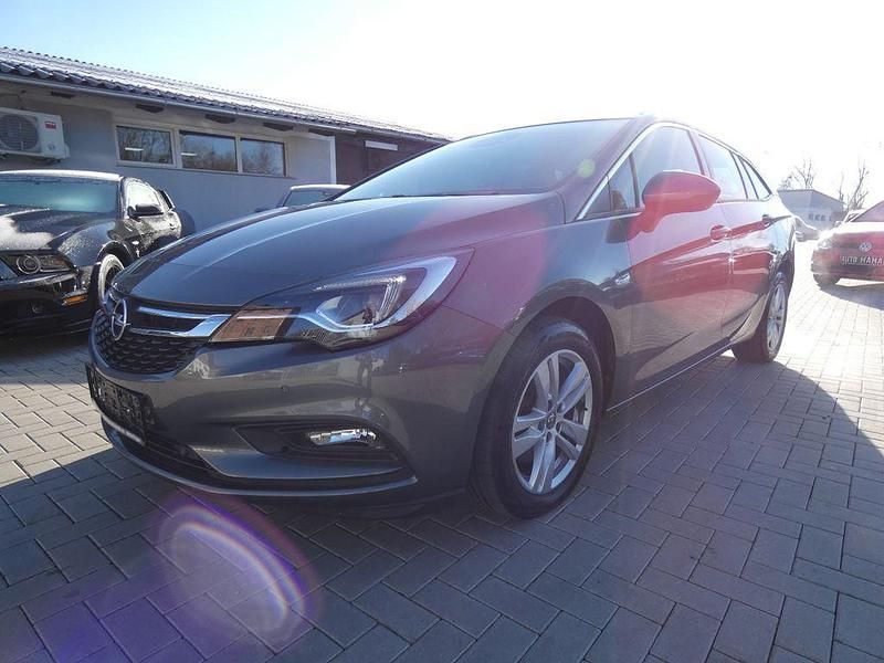 Grau Gebraucht 2019 Opel Astra Limousine | 6.500 € (Superpreis) - Bild 1/4