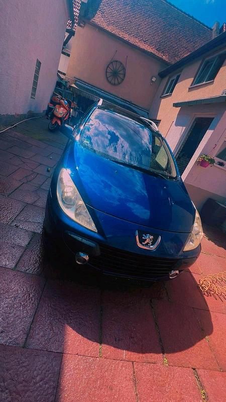 Blau Gebraucht 2006 Peugeot 307 Kombi | 1.200 € (Guter Preis) - Bild 1/4