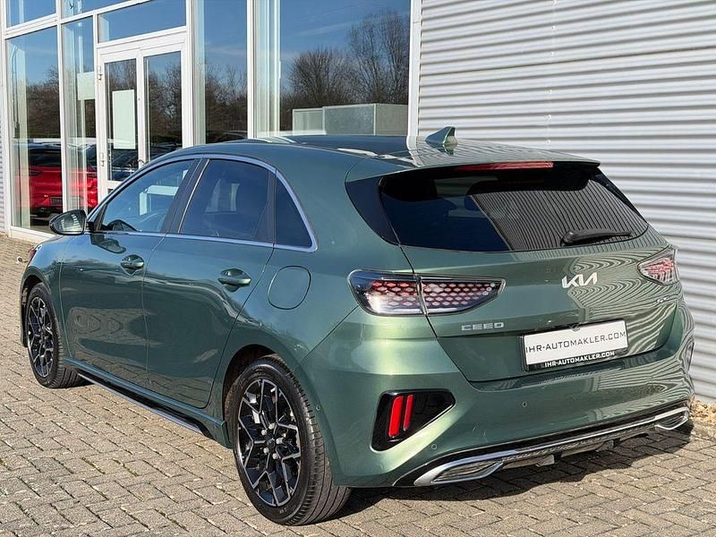 Gebraucht Kia Ceed GT GT-Line 136 PS (100 kW) 2023 Grün Limousine