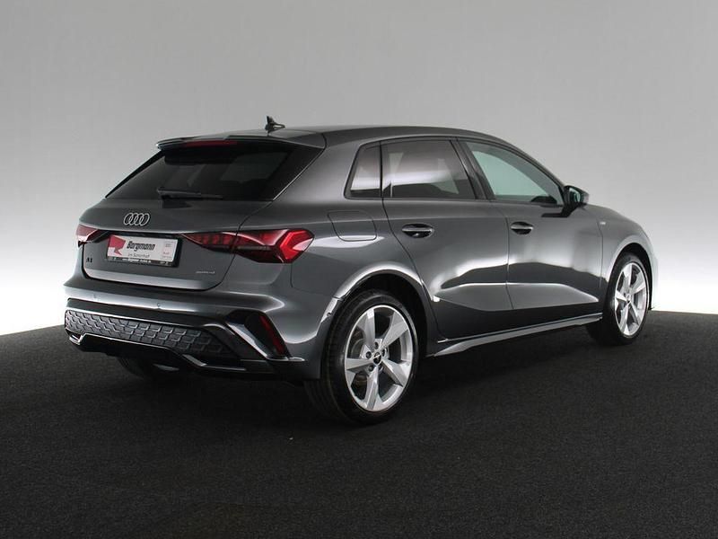 Gebraucht Audi A3 S-Line 204 PS (150 kW) 2025 Grün / distriktgruen Limousine