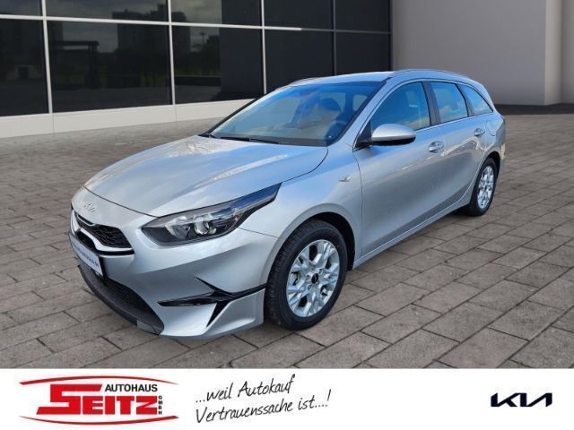 Lunarsilber Gebraucht 2024 Kia Ceed Sportswagon Vision Kombi | 21.480 € (Superpreis) - Bild 1/3