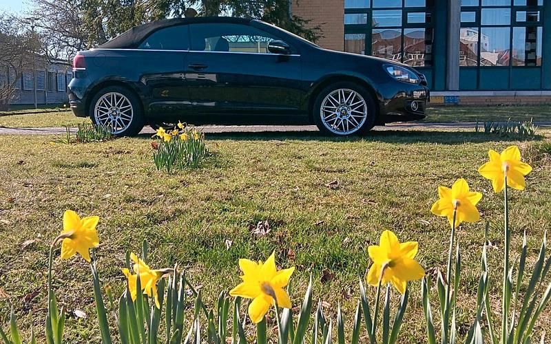 Gebraucht VW Golf 105 PS (77 kW) 2011 Schwarz Cabrio