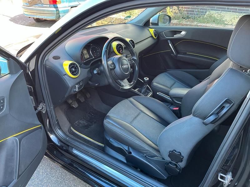 Gebraucht Audi A1 110 PS (80 kW) 2010 Schwarz Kleinwagen