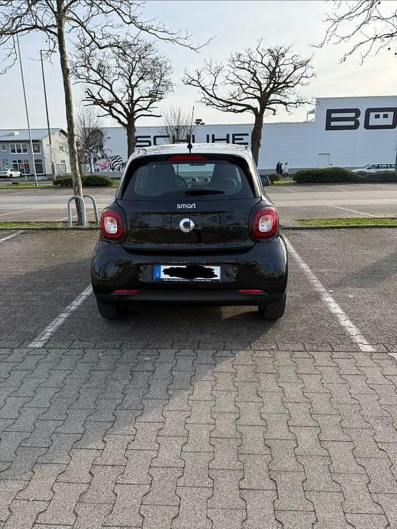 Gebraucht Smart ForFour 71 PS (52 kW) 2016 Schwarz Kleinwagen