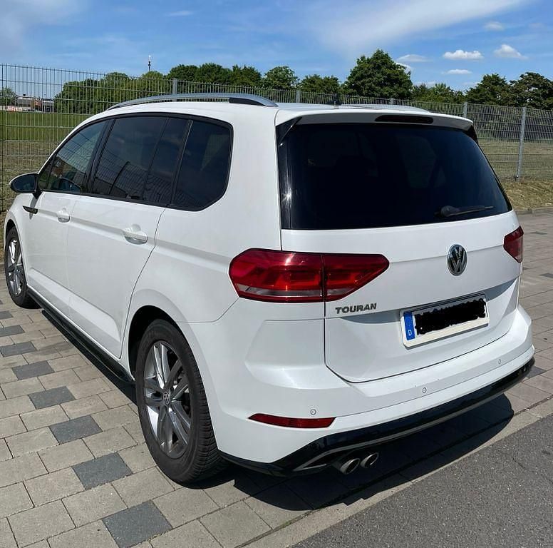 Gebraucht VW Touran R-line 150 PS (110 kW) 2019 Weiß Van / Kleinbus